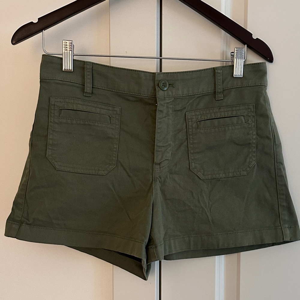 J Crew Patch Pocket Shorts Green Size 4